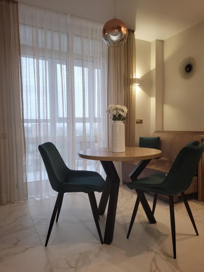 Prestige-Gold Daire Rivne Dış mekan fotoğraf
